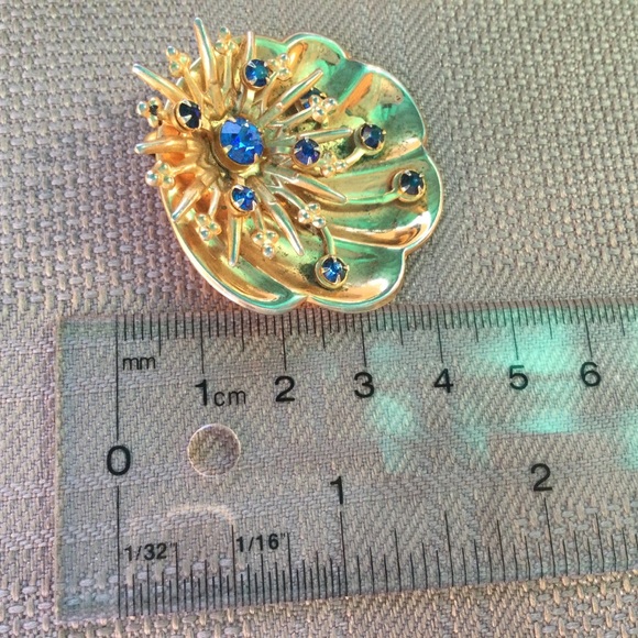 Vintage Shell Blue Rhinestones Gold Plated Brooch - Picture 3 of 4